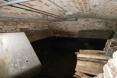 Étanchéité sous-sols et cave et des murs humides a Rouen en Normandie
